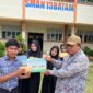 Organisasi Siswa Intra Sekolah (OSIS) SMAN 13 Batam menggalang dana untuk membantu masyarakat yang terdampak kebakaran hutan di sejumlah wilayah Indonesia. Foto: INIKEPRI.COM