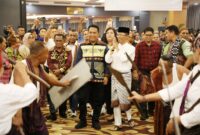 Wali Kota Batam Amsakar saat membuka Musyawarah Besar (Mubes) Perkumpulan Keluarga Besar Nusa Tenggara Timur (PK NTT) Kota Batam di Golden View Hotel. Foto: INIKEPRI.COM/Media Center Batam 