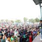 Wali Kota Batam, Amsakar Achmad, saat menghadiri KAHMI Forever Jalan Sehat (KFJS) yang digelar di Lapangan SP Plaza. Foto: INIKEPRI.COM/Media Center Batam 