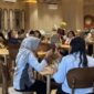 Suasana di 1.1° Dining & Lounge, MaxOne Batam Hotel. Foto: INIKEPRI.COM