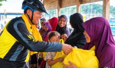Dari Gowes ke Aksi Sosial, H. Raja Mustakim Dengarkan Keluhan Nelayan Sungai Ulu