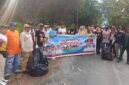 Partai Gerindra Kota Batam bersama pemerintah daerah dan masyarakat turun langsung melakukan gotong royong membersihkan lingkungan di Jalan Lintas Temiang, RW 07, Kelurahan Tanjung Riau. Foto: INIKEPRI.COM
