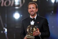 Harry Kane mencatatkan sejarah baru dalam karier sepak bolanya setelah meraih penghargaan Ballon d’Or 2026 kategori putra. Foto: AFP
