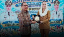Cen Sui Lan saat membuka secara resmi Festival Literasi Tiga Tingkat Kabupaten Natuna Tahun 2026. Foto: INIKEPRI.COM/NatunaKab