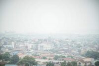 Kota Batam diselimuti kabut asap akibat karhutla. Foto: Istimewa