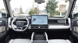 Kabin salah satu mobil listrik. Foto: Istimewa 
