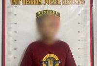 kreator konten berinisial FK kini diamankan di Mapolsek Sekupang. Foto: Istimewa 