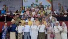 Bupati Natuna Cen Sui Lan berfoto bersama Forkopimda seusai upacara peringatan HUT ke-27 Kabupaten Natuna. Foto: Istimewa