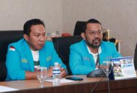 Ketua DPD KNPI Kepulauan Riau Andhi Kusuma dan sekretaris Muhammad Irfan. Foto: INIKEPRI.COM