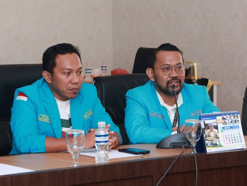Ketua DPRD DPD KNPI Kepulauan Riau Andhi Kusuma dan sekretaris Muhammad Irfan. Foto: INIKEPRI.COM