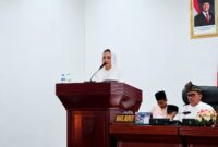 Bupati Natuna Cen Sui Lan di Rapat Paripurna DPRD Kabupaten Natuna ke-21 Masa Sidang III Tahun Sidang 2026. Foto: INIKEPRI.COM