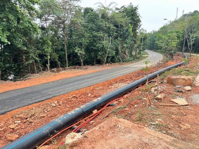 Jalan di depan hotel Vista. Foto: BP Batam