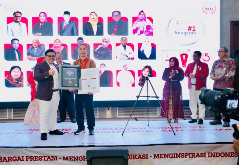 Rumah Sakit BP Batam (RSBP Batam) kembali menorehkan prestasi dengan meraih penghargaan Indonesia Excellent Hospital dari Lembaga Penghargaan Indonesia dalam ajang penganugerahan yang berlangsung di Hotel Mercure, Jakarta. Foto: INIKEPRI.COM/BP Batam