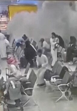 Bandara King Fahd Arab Saudi Diserang, Satu Orang Tewas dan Delapan Luka